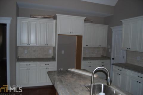 64 Jackson Dr, Forsyth, GA 31029 photo 3