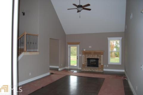 43 Jackson Dr, Forsyth, GA 31029 photo 2