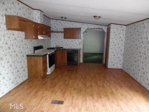 535 Patriot Dr, Toccoa, GA 30577 photo 3