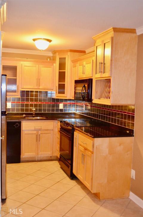 655 E Campus Rd #18, Athens, GA 30605 photo 3