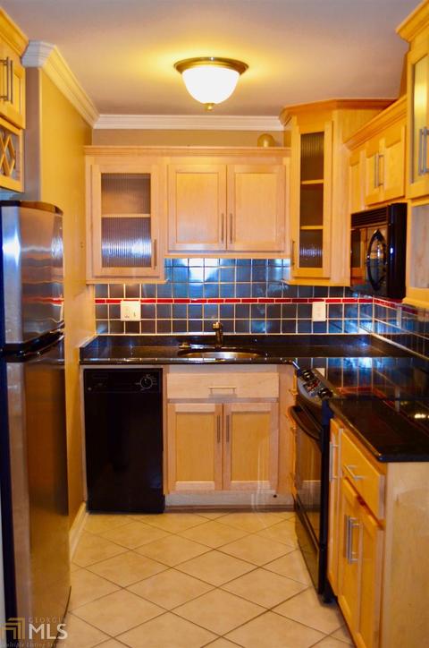655 E Campus Rd #18, Athens, GA 30605 photo 2