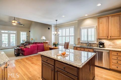 6830 Sterling Dr, Suwanee, GA 30024 photo 18