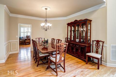 6830 Sterling Dr, Suwanee, GA 30024 photo 6