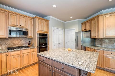 6830 Sterling Dr, Suwanee, GA 30024 photo 15