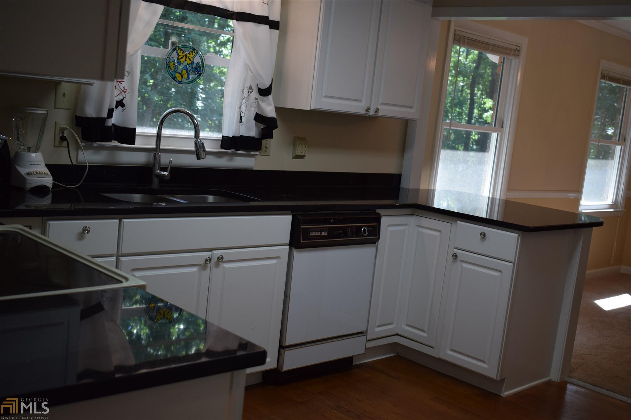 196 Morningside, Cornelia, GA 30531 photo 11