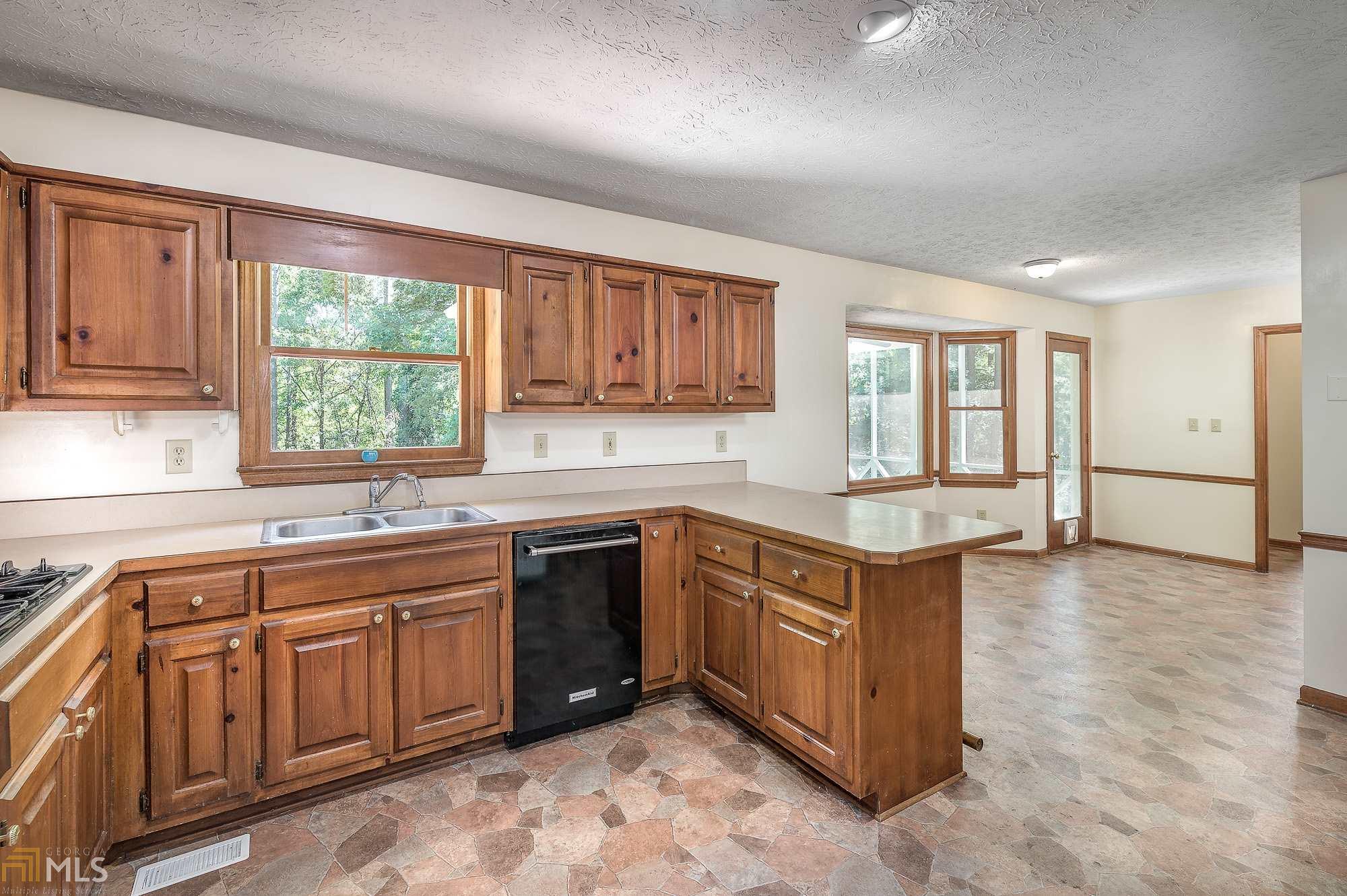145 Emerald Dr, Mcdonough, GA 30253 photo 8