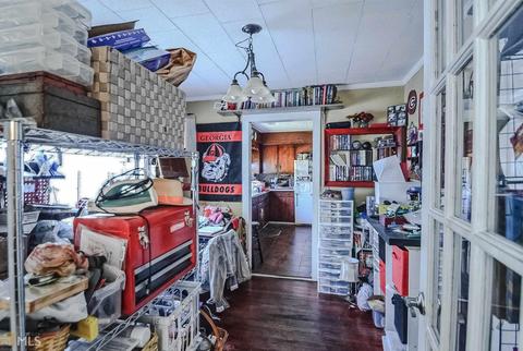 43 E Stephens St, Winder, GA 30680 photo 9