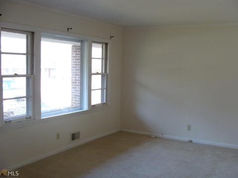1697 W Meadow Way, Morrow, GA 30260 photo 8