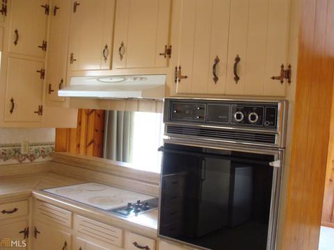 1697 W Meadow Way, Morrow, GA 30260 photo 5