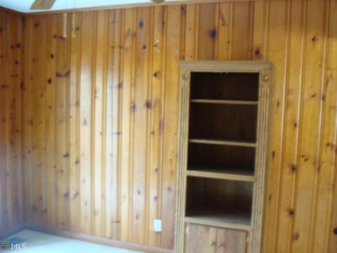 1697 W Meadow Way, Morrow, GA 30260 photo 7