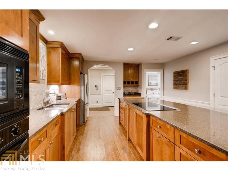 157 Leaf Lake Dr, Suwanee, GA 30024 photo 9