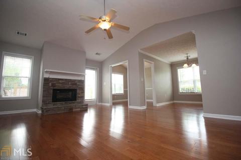 100 Deer Creek Dr, Lagrange, GA 30240 photo 2