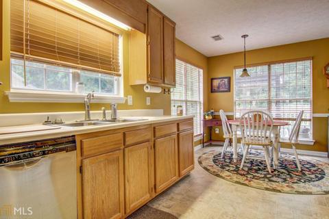 135 Willow Tree Ter, Covington, GA 30016 photo 12