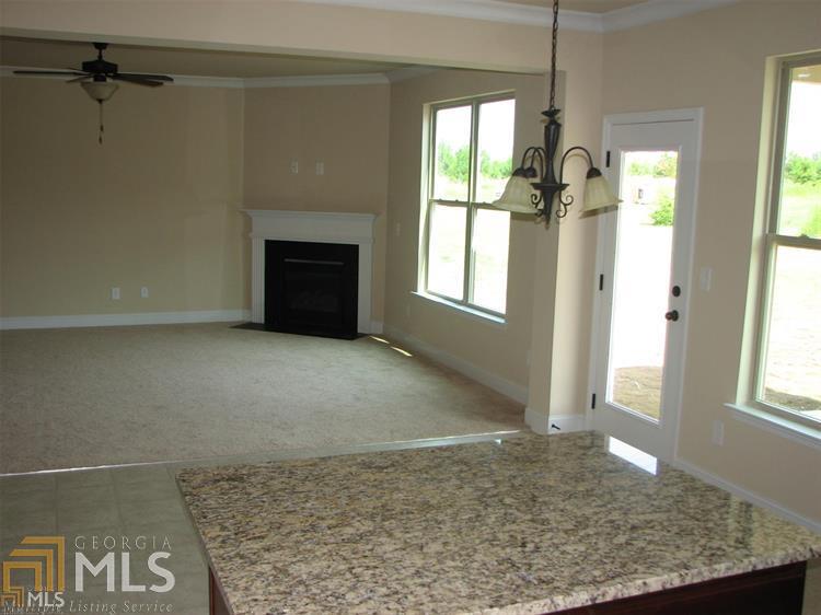 25 Silver Willow Walk, Covington, GA 30016 photo 4
