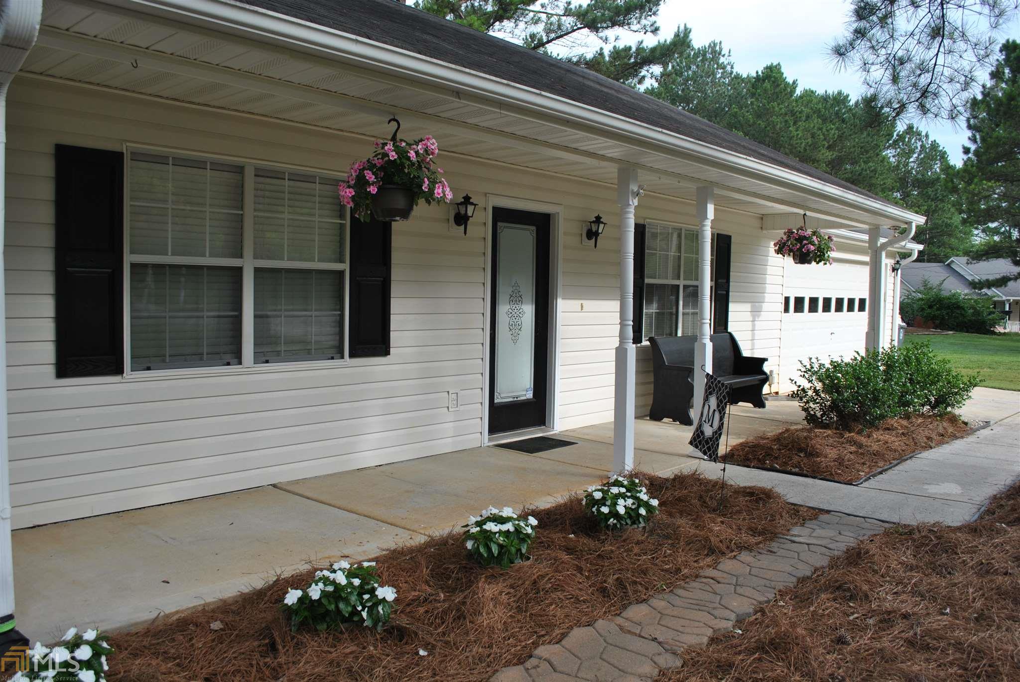 85 Mallie Ct, Hampton, GA 30228 photo 4