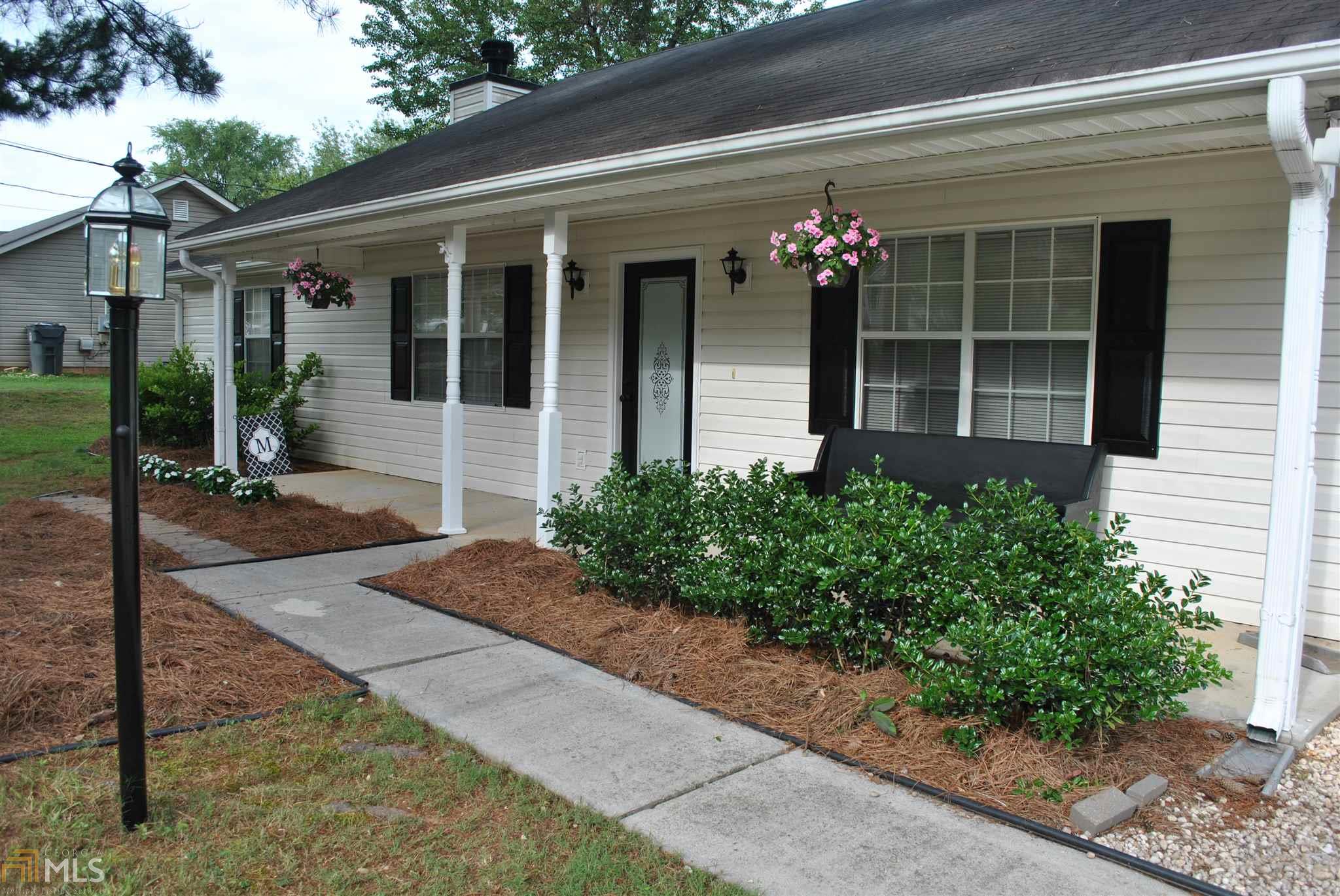 85 Mallie Ct, Hampton, GA 30228 photo 5