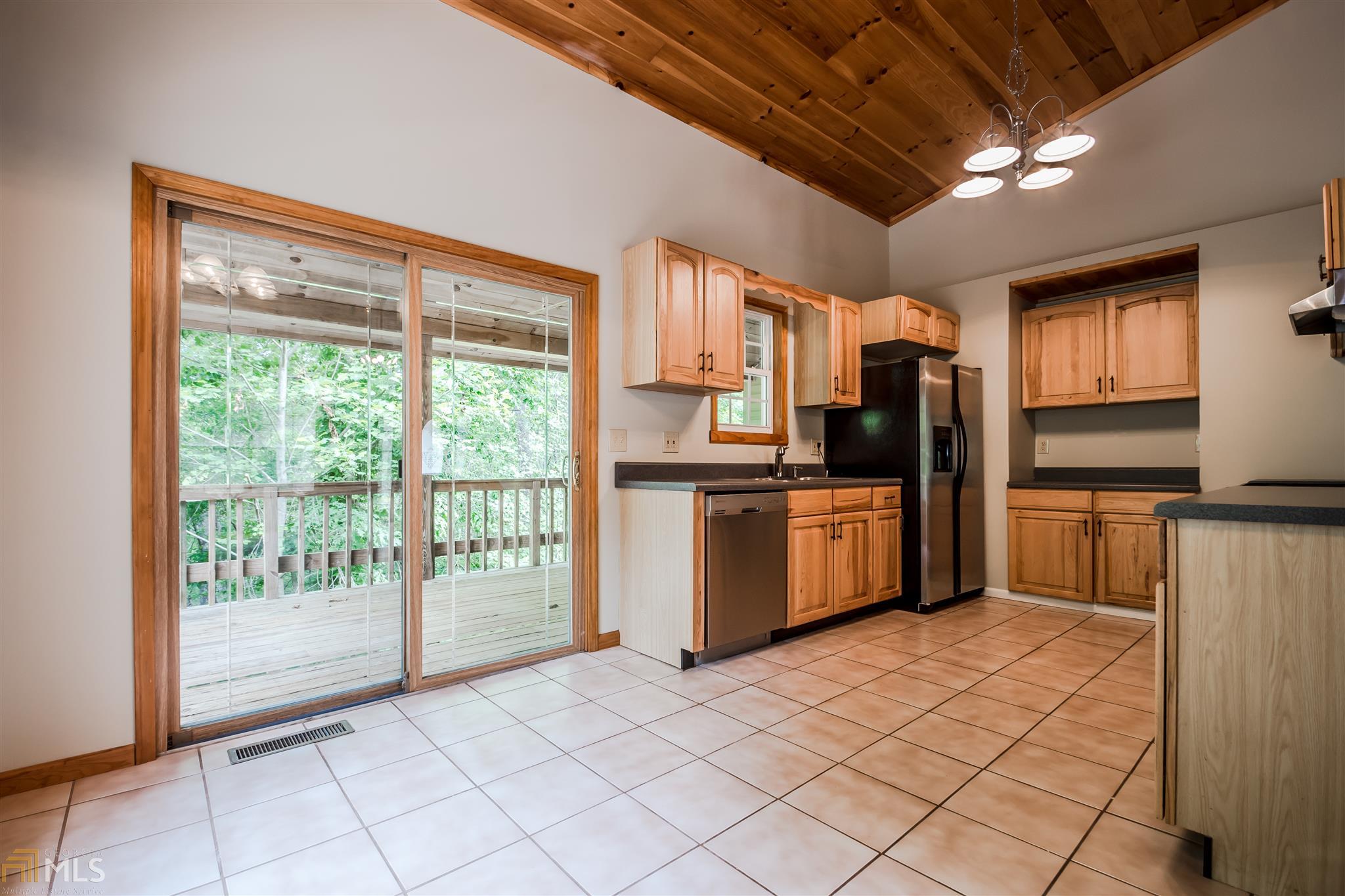 621 Crescent Dr, Toccoa, GA 30577 photo 9