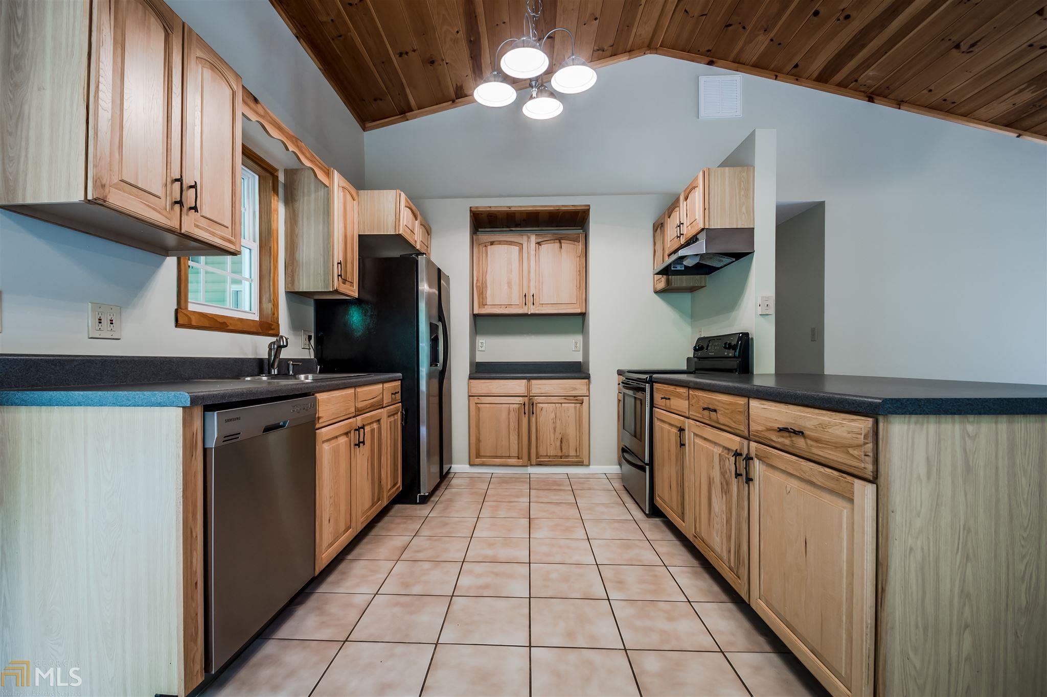 621 Crescent Dr, Toccoa, GA 30577 photo 10