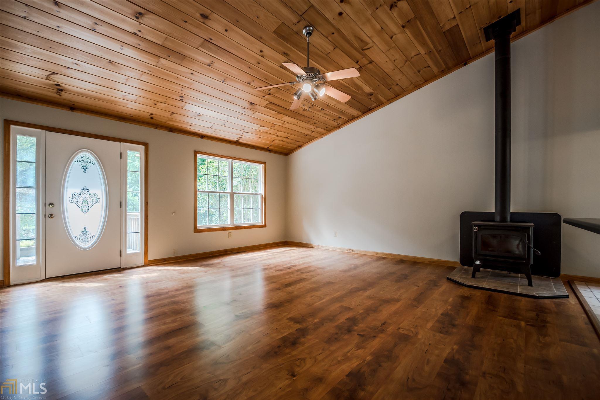 621 Crescent Dr, Toccoa, GA 30577 photo 6