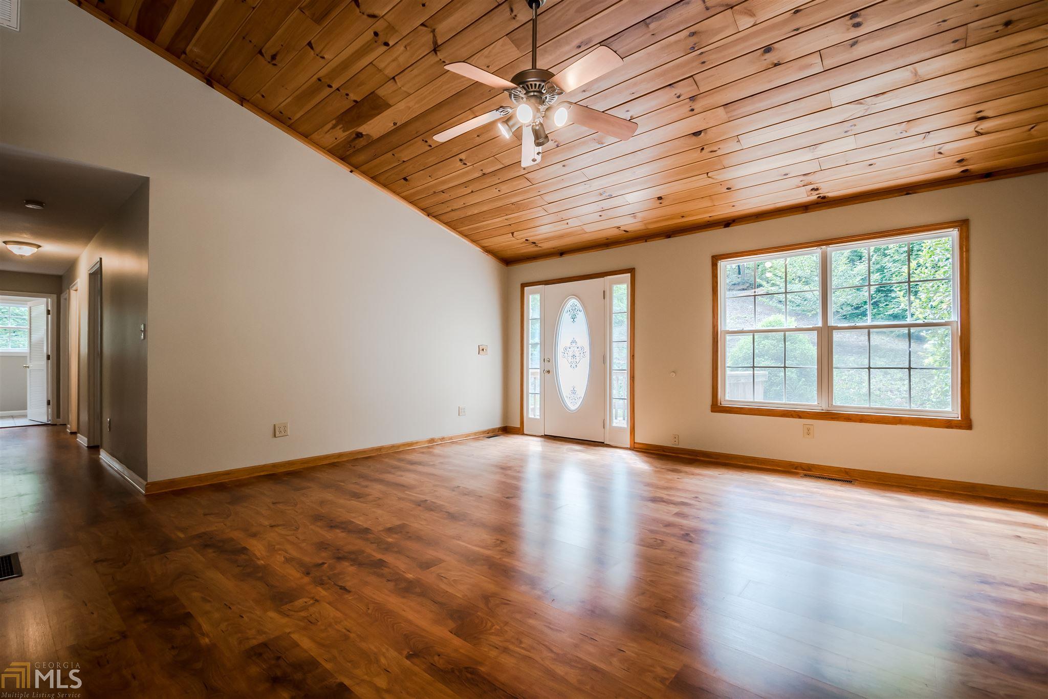 621 Crescent Dr, Toccoa, GA 30577 photo 5