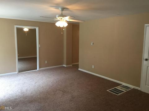 970 Martha, Forest Park, GA 30297 photo 3
