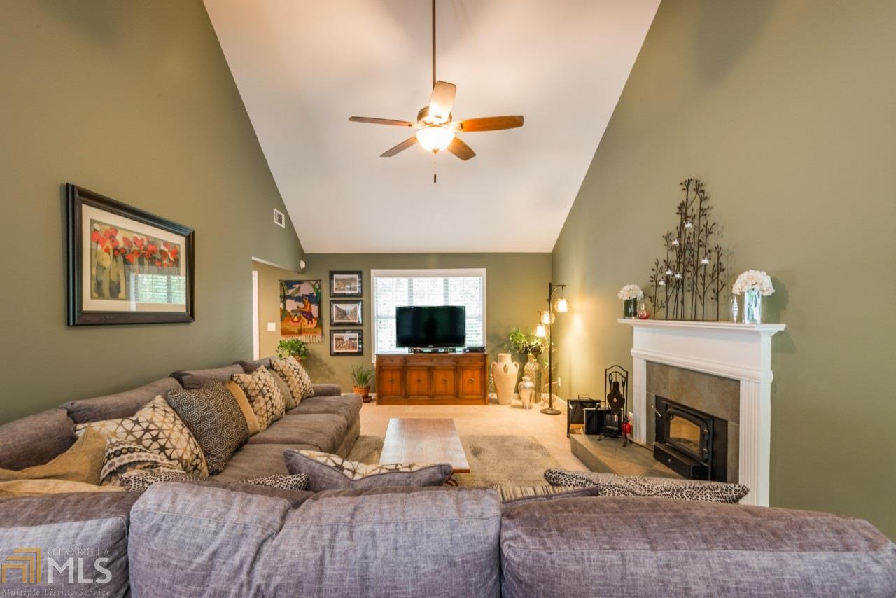 4055 Gables Pl, Buford, GA 30519 photo 9