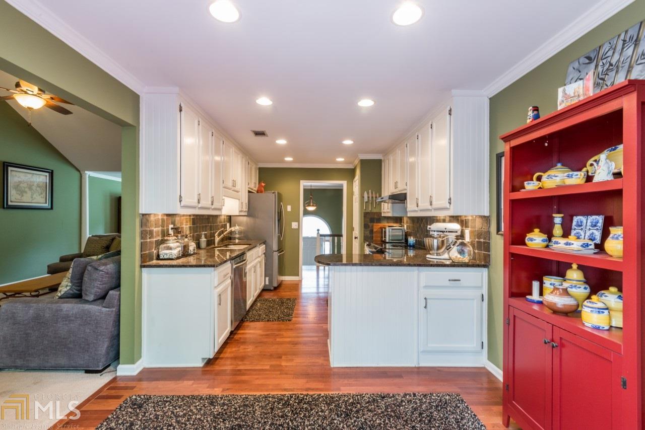 4055 Gables Pl, Buford, GA 30519 photo 13