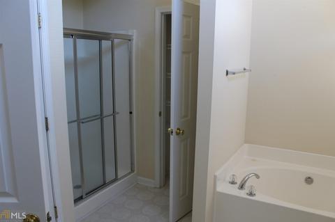 312 Devonshire Dr, Winder, GA 30680 photo 9