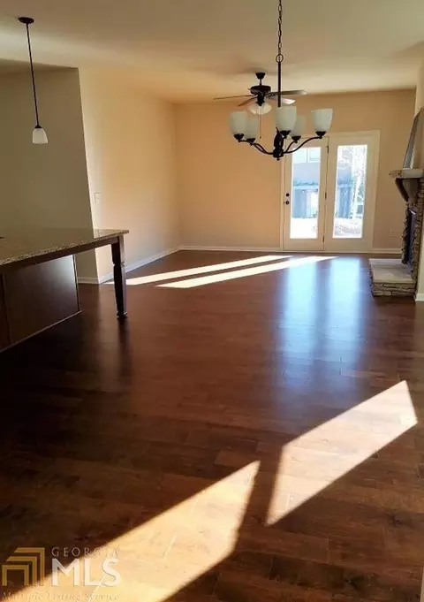 7483 Waverly Loop, Fairburn, GA 30213 photo 8