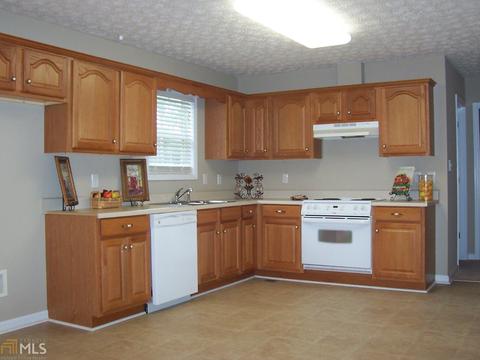 6682 E Wind, Lula, GA 30554 photo 2