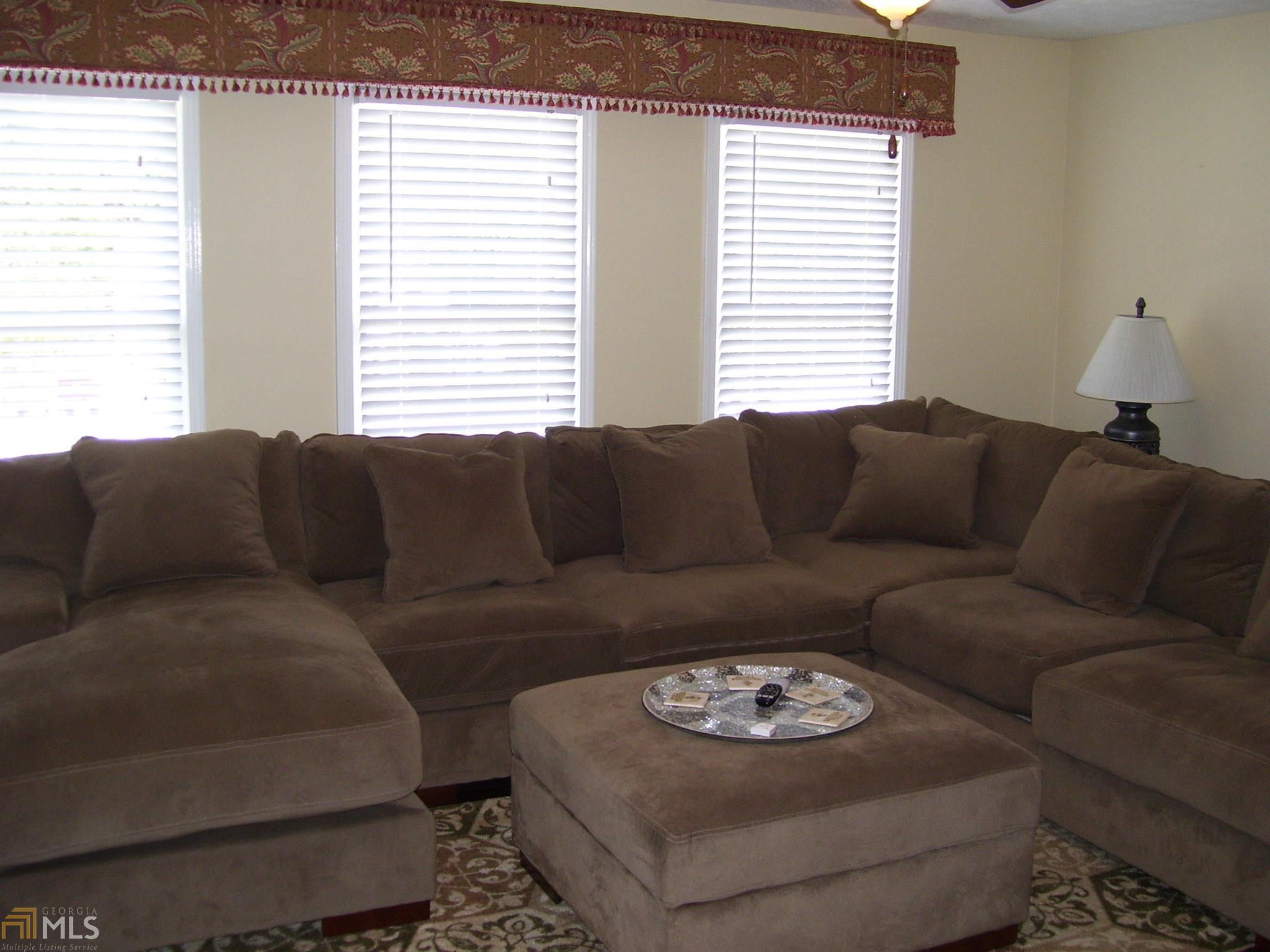 416 Spruce Ln, Monroe, GA 30655 photo 2