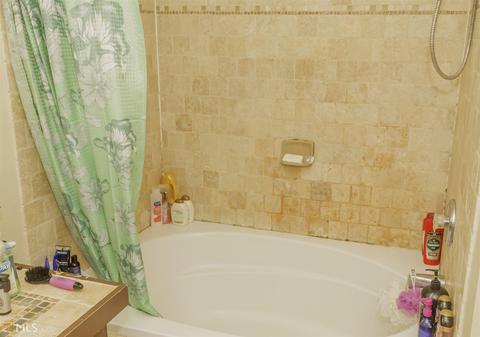 6800 Biscayne Blvd, Rex, GA 30273 photo 11