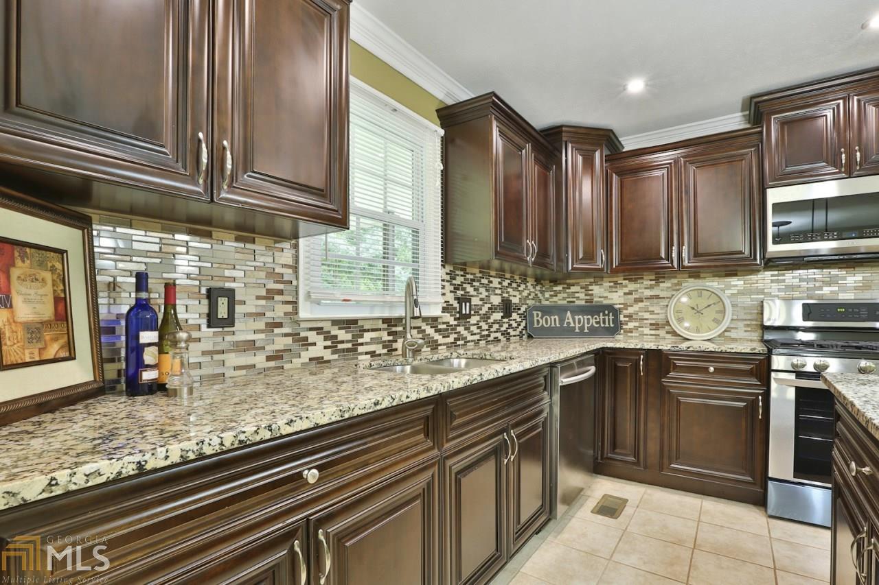 480 Freestone Dr, Newnan, GA 30265 photo 9