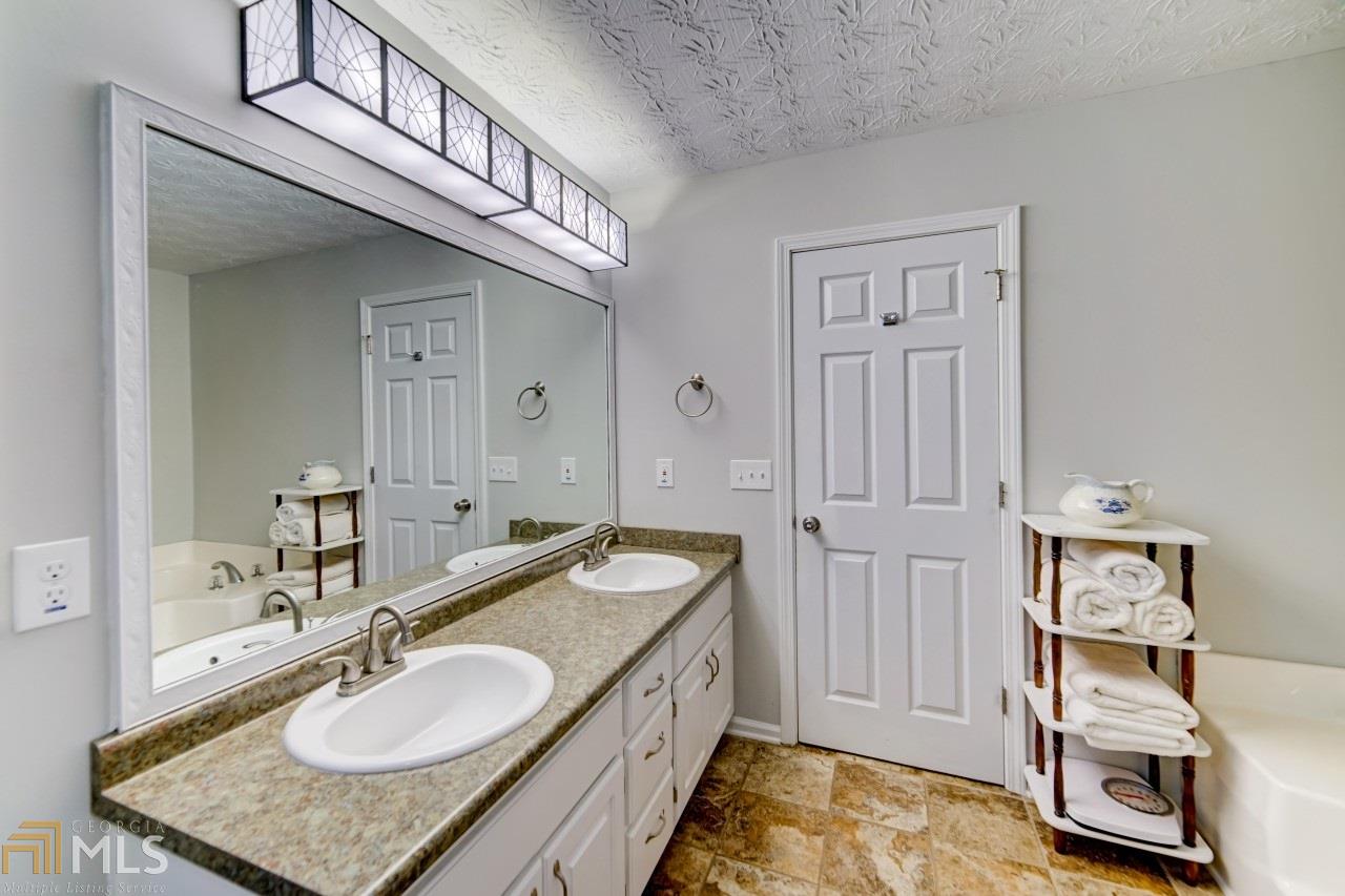 75 Valley View Dr, Covington, GA 30016 photo 15