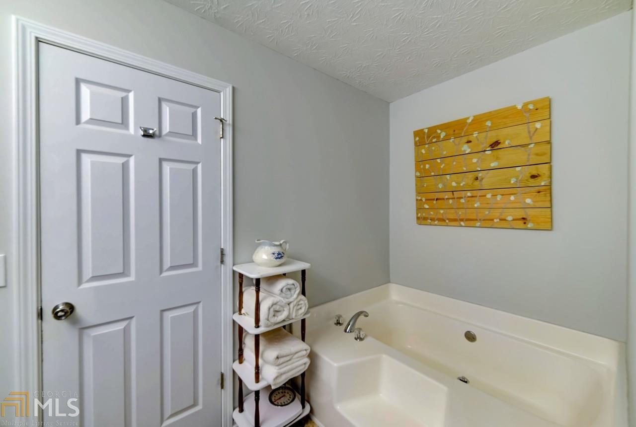 75 Valley View Dr, Covington, GA 30016 photo 16