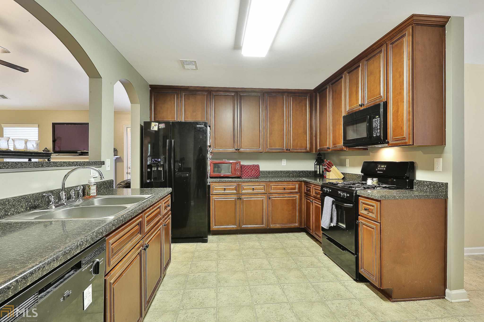 244 Deodar, Hampton, GA 30228 photo 9