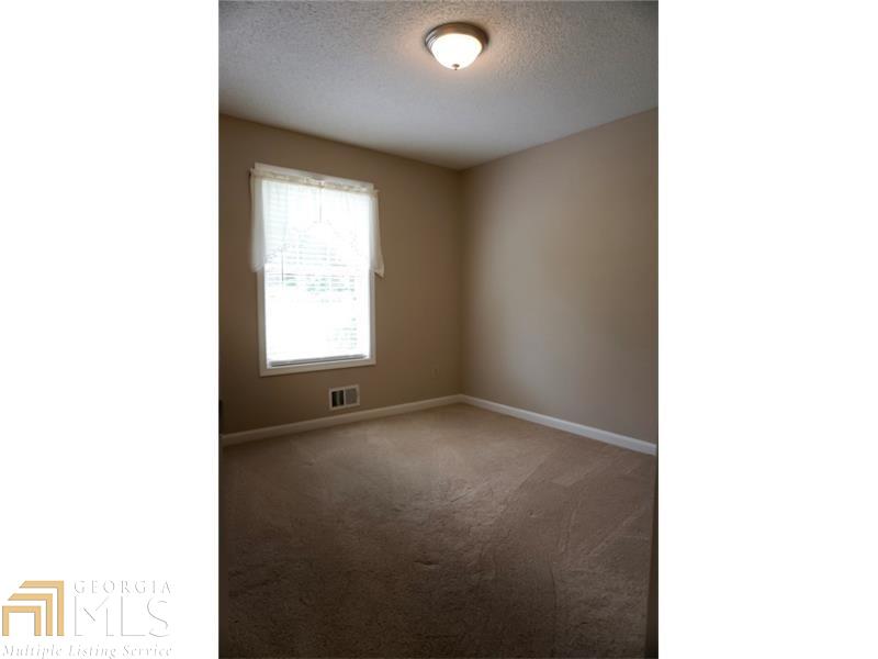 8905 Pine Tree Cir, Gainesville, GA 30506 photo 35