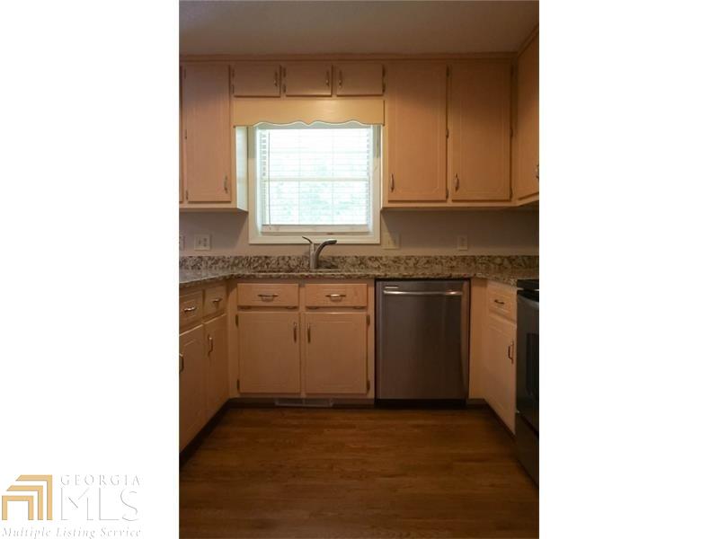 8905 Pine Tree Cir, Gainesville, GA 30506 photo 25
