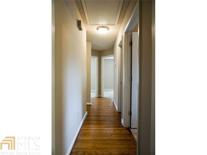 8905 Pine Tree Cir, Gainesville, GA 30506 photo 28