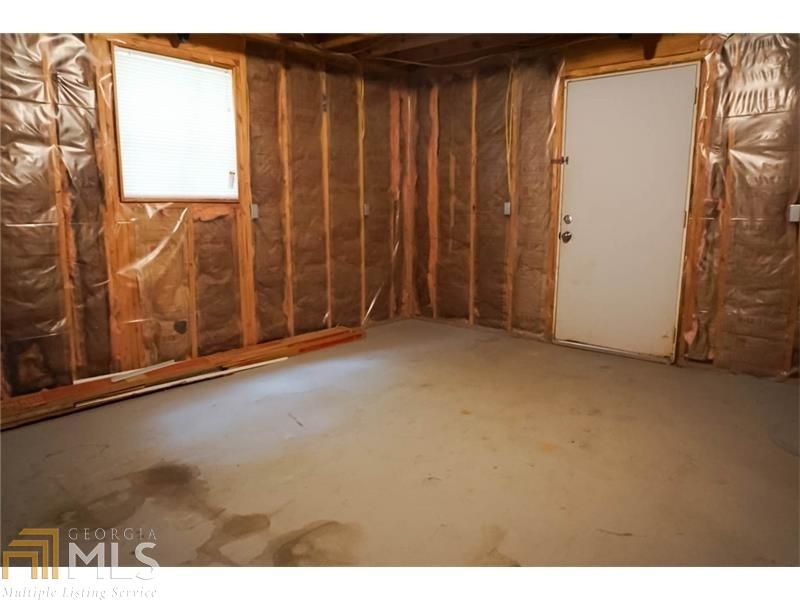 8905 Pine Tree Cir, Gainesville, GA 30506 photo 14