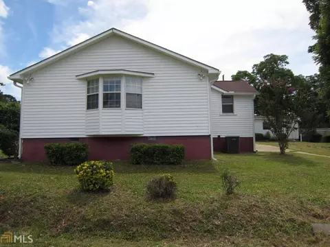 217 S 2nd St, Valley, AL 36854 photo 3