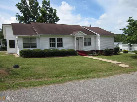 217 S 2nd St, Valley, AL 36854 photo 1