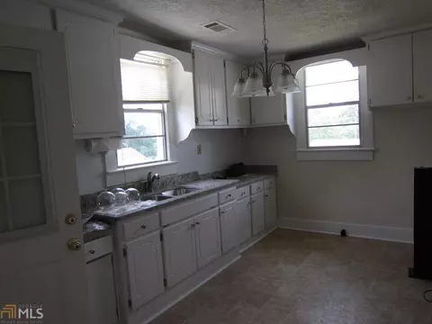 217 S 2nd St, Valley, AL 36854 photo 9