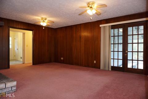 176 Hammond St, Winder, GA 30680 photo 9