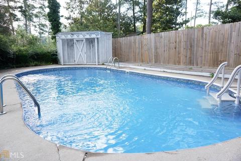176 Hammond St, Winder, GA 30680 photo 2