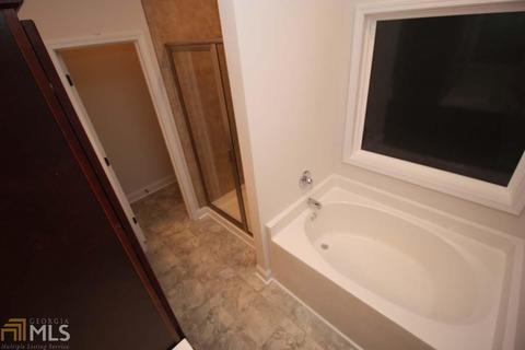 407 Lago Ct, Lagrange, GA 30241 photo 18