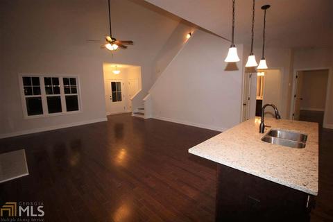 407 Lago Ct, Lagrange, GA 30241 photo 9