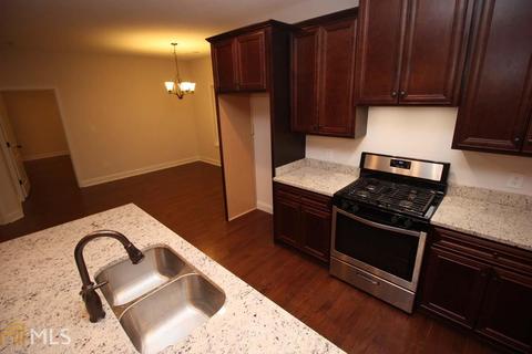 407 Lago Ct, Lagrange, GA 30241 photo 11