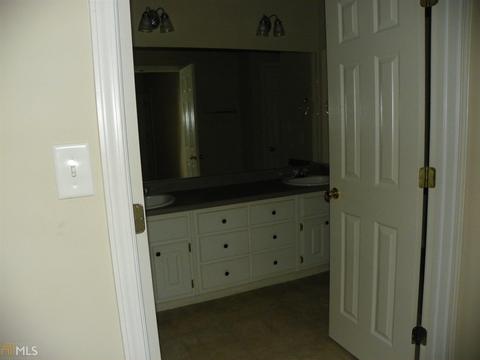 138 Deerfield Trce, Barnesville, GA 30204 photo 8