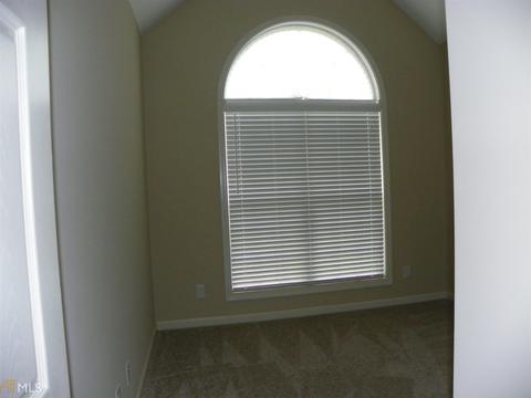 138 Deerfield Trce, Barnesville, GA 30204 photo 9